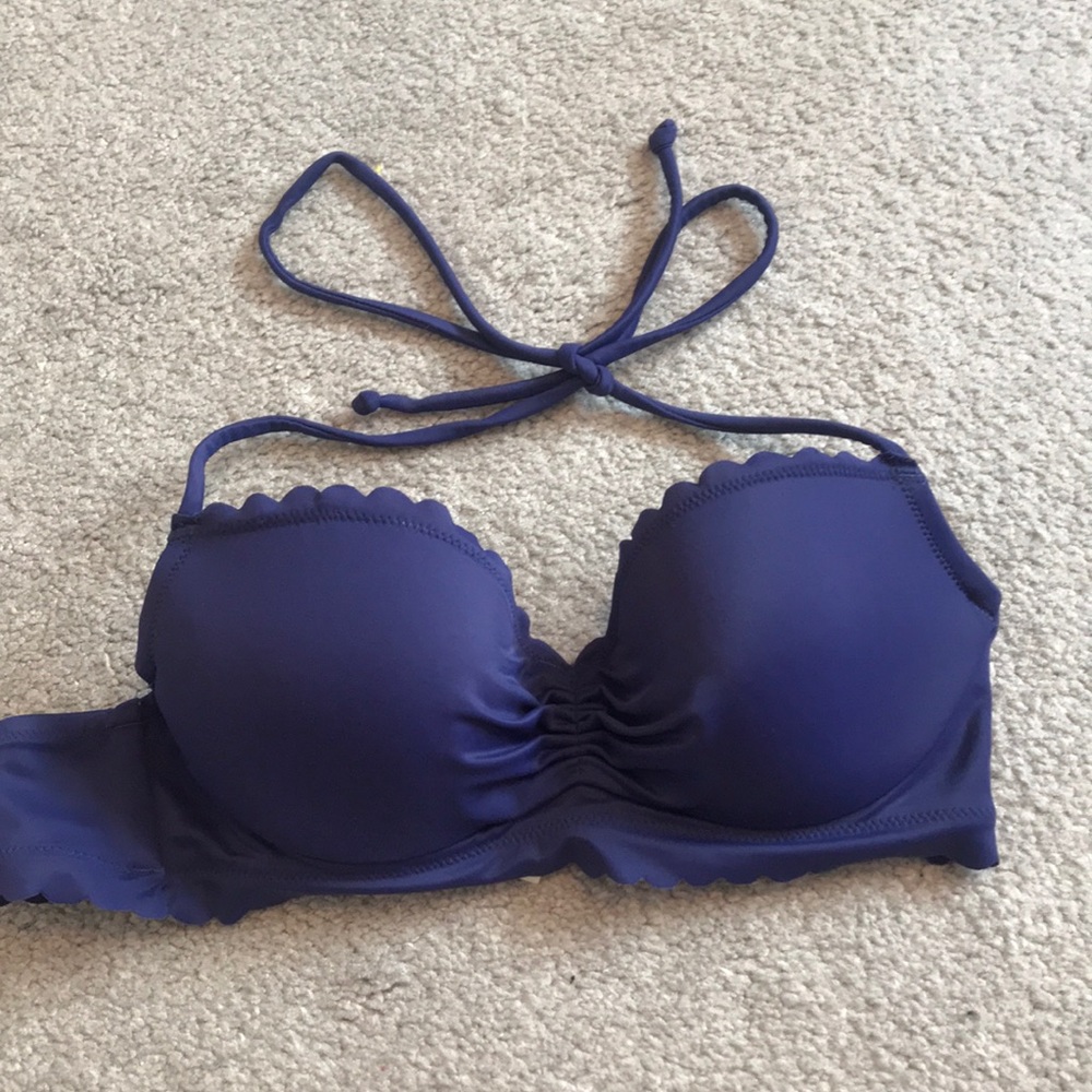 Victoria’s Secret cupped bathing suit top